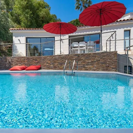 Seaside Avec Piscine A 5 Min A Pied De La Saint Clair Le Lavandou