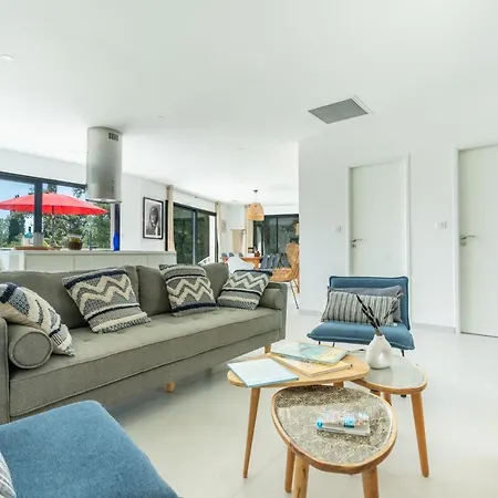 Seaside Avec Piscine A 5 Min A Pied De La Saint Clair Villa Le Lavandou