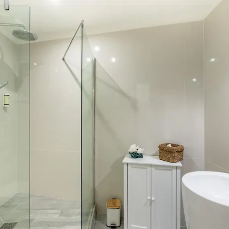 Villa Seaside Avec Piscine A 5 Min A Pied De La Saint Clair