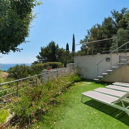 Seaside Avec Piscine A 5 Min A Pied De La Saint Clair Villa Le Lavandou